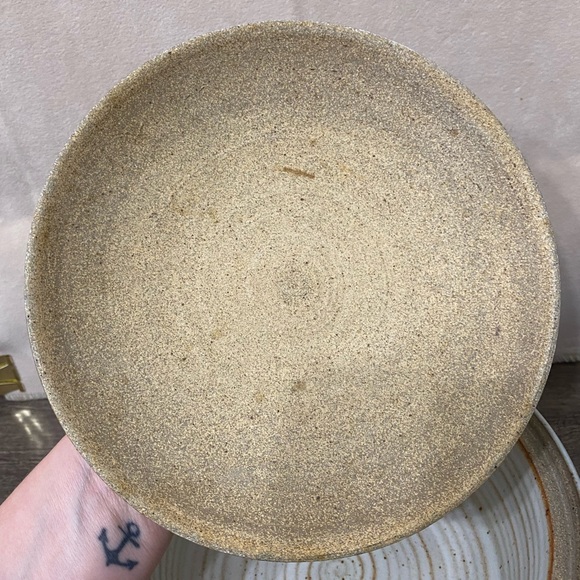 Vintage Pringle Pottery Casserole Dish with Lid - Picture 6 of 11